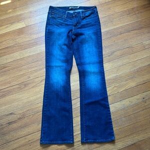 Levi’s slight curve classic rise boot cut jeans size 4/27